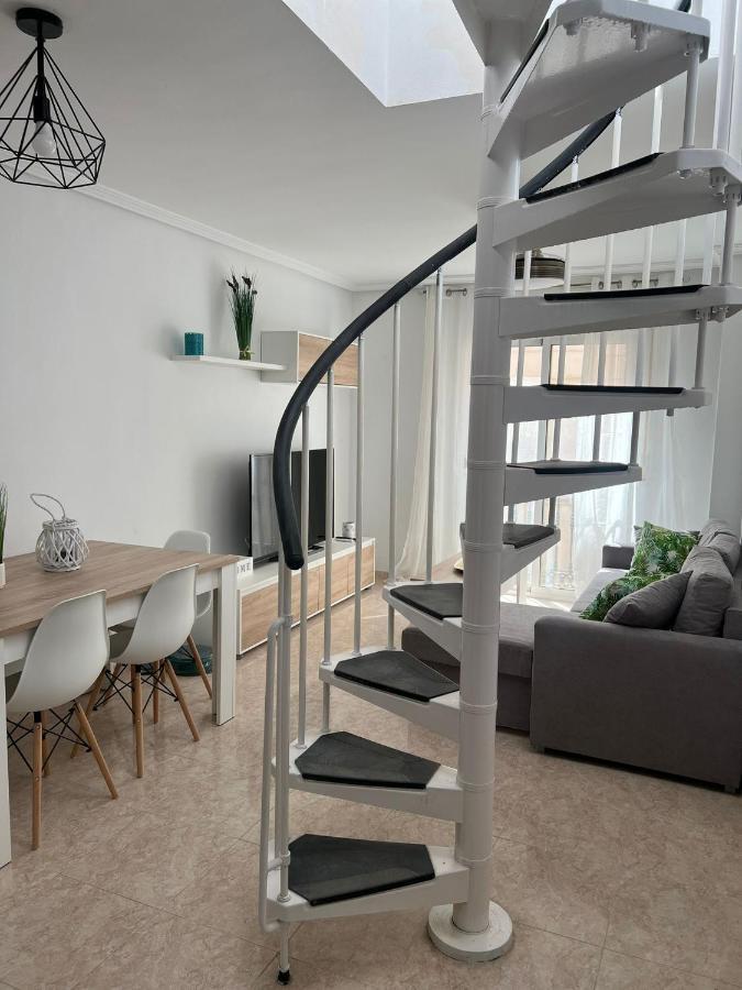 Atico Duplex Con Vista Mar Y Terraza Privada A 200m De La Playa Hasta 6 Personas Apartment *