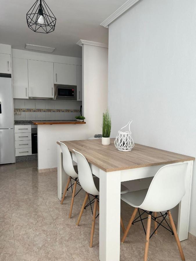 Atico Duplex Con Vista Mar Y Terraza Privada A 200m De La Playa Hasta 6 Personas * Garrucha